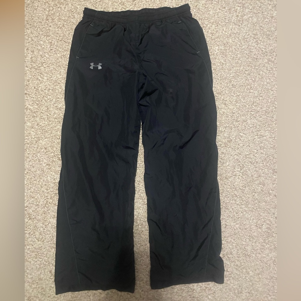 Under Armor loose warm up pants size YXL